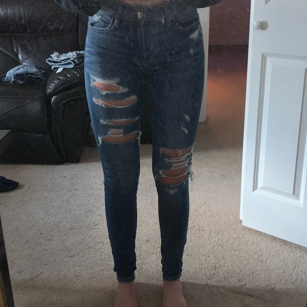 American Eagle Ripped High Waisted Jeans